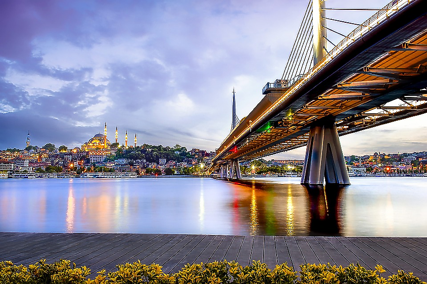 Градският транспорт в Истанбул отново поскъпва. С колко?