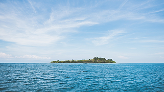 Частен карибски остров, някога собственост на Шакира, се продава за $30 млн. 