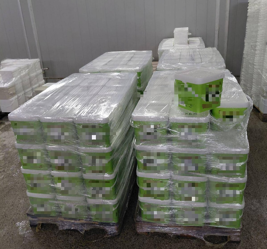 БАБХ конфискува над 3.3 т негодни храни в Бургас и курорти по морето