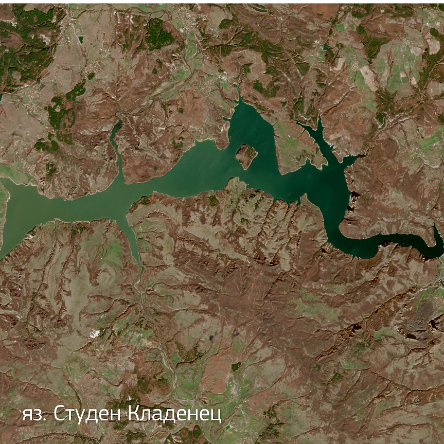 Язовир „Студен кладенец“ е разположен по средното течение на река Арда, югоизточно от град Кърджали.