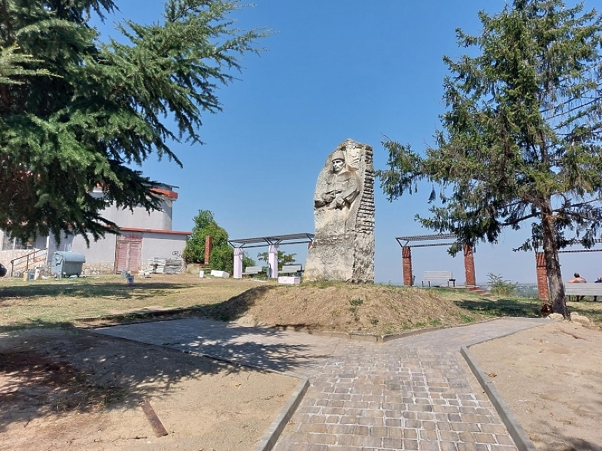 След ремонт за €3 млн.: Свищов открива обновения парк Калето