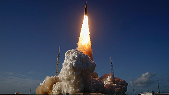 НАСА изстреля Artemis II: Първият пилотиран полет към Луната от половин век