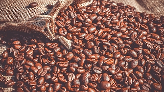 Кафето е новото какао. Ще се сринат ли цените му?