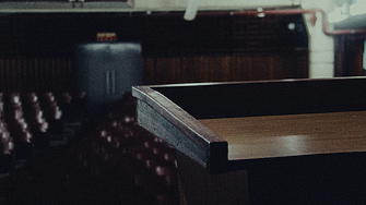 Meta и Google изгубиха знаково дело в САЩ за вредата от социалните медии върху децата