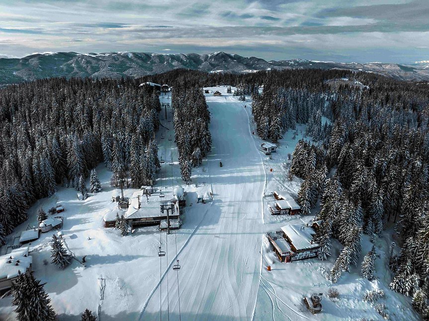 Колко струва да караш ски у нас през април?