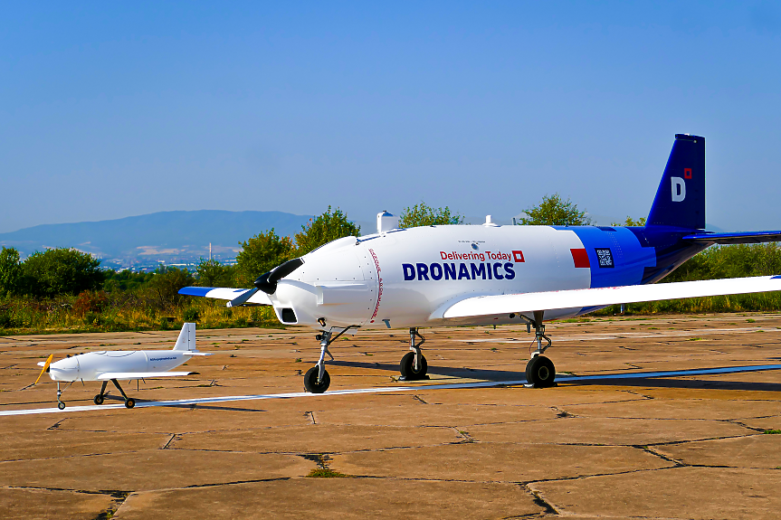 Дрон за доставки на Dronamics 
