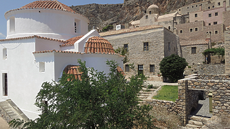 Монимвасия: Гръцкия град със замъци, където Великден е митично преживяване