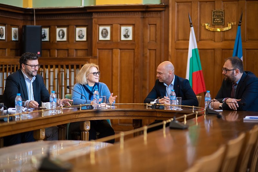 Кметът на Пловдив Костадин Димитров проведе работна среща с представители на Посолството на САЩ и Американската търговска камара; ©Община Пловдив