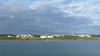 Докога ще стигнат петролните резерви на ЕС?