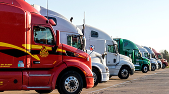 Държавата дава глътка въздух на транспорта: Фирмите плащат само лихви по лизингите до 2026 г.