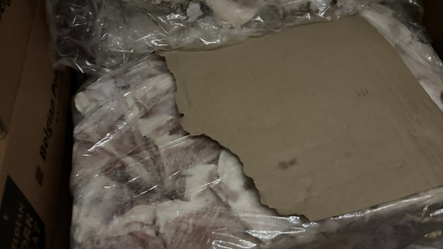 БАБХ унищожи 366 кг месо и запечата част от склад в Луковит; ©БАБХ