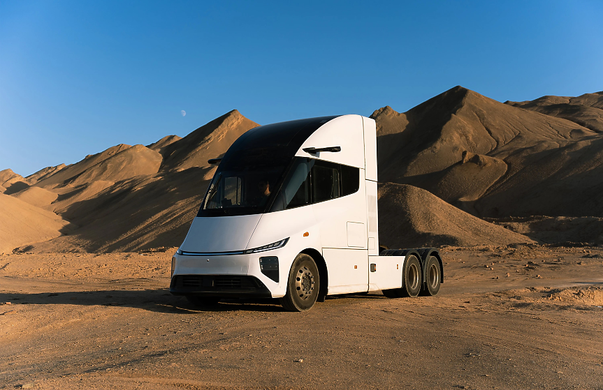 Най-големият конкурент на Tesla Semi може да е неговият китайски близнак