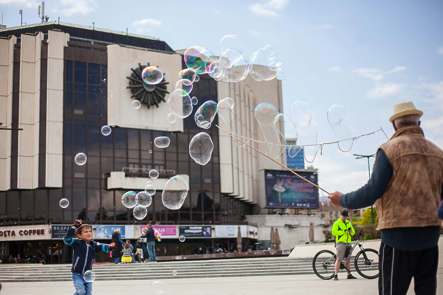 България може да изпревари Гърция по БВП на глава от населението до 2030 г.