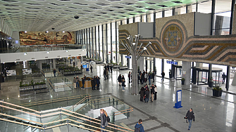 Как върви модернизацията на Централната жп гара в София? (снимки)