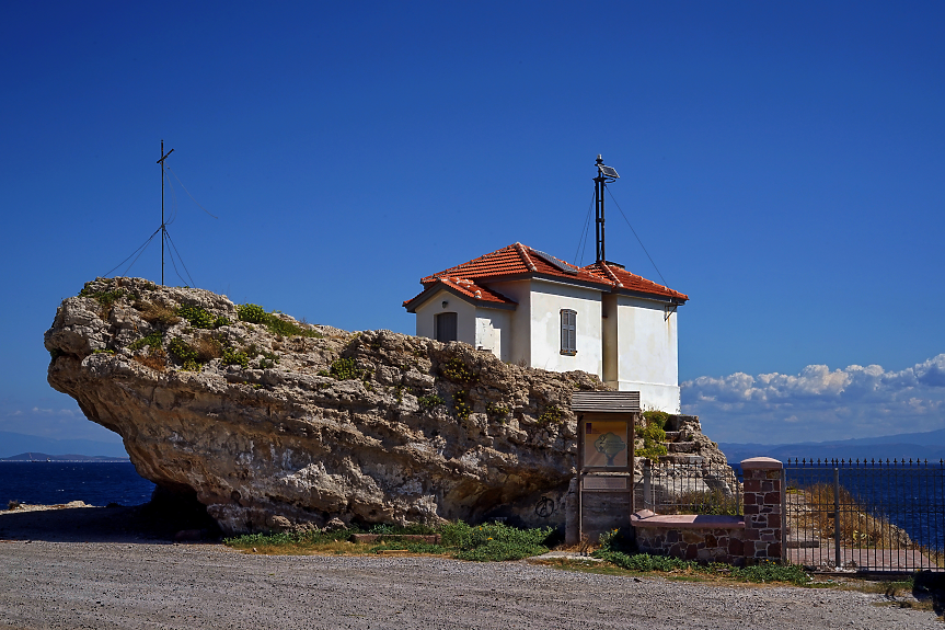 Между два континента и една чаша узо: Магията на гръцкия остров Митилини
