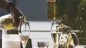 Хората ще консумират по-малко алкохол, но само през следващите пет години