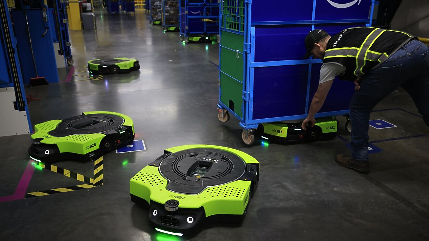 Amazon представи робот, който разбира човешка реч и сам взема решения (видео)