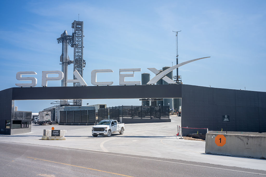 От заварчик до богаташ: IPO-то на SpaceX може да направи хиляди служители милионери