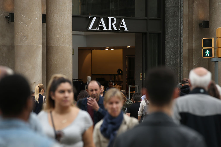 Собственикът на Zara стартира летния сезон със силни продажби