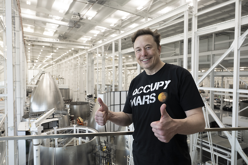 Колко всъщност струва SpaceX?