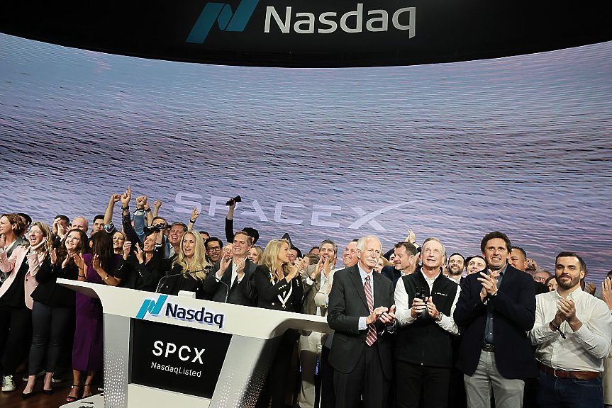 Акциите на SpaceX с рязък спад след IPO-то. Какво очакват инвеститорите?