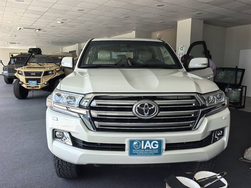 Заводът за бронирани автомобили на IAG в Бургас; ©Община Бургас