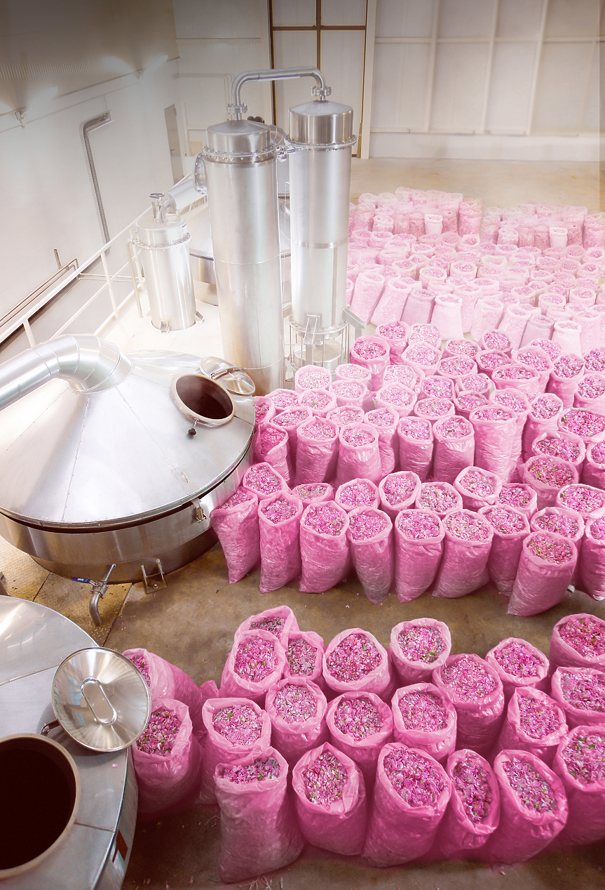 Дестилерията на Alteya Organics; ©Alteya Organics