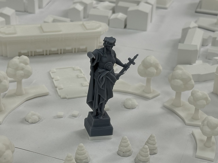 Нова атракция в Русе: 3D макет на центъра от претопени гилзи от 