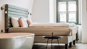 Приходите от нощувки у нас бележат ръст от 13.6% през юни