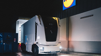 Камион без кабина и шофьор: Lidl тества автономен транспорт за доставки (снимки)