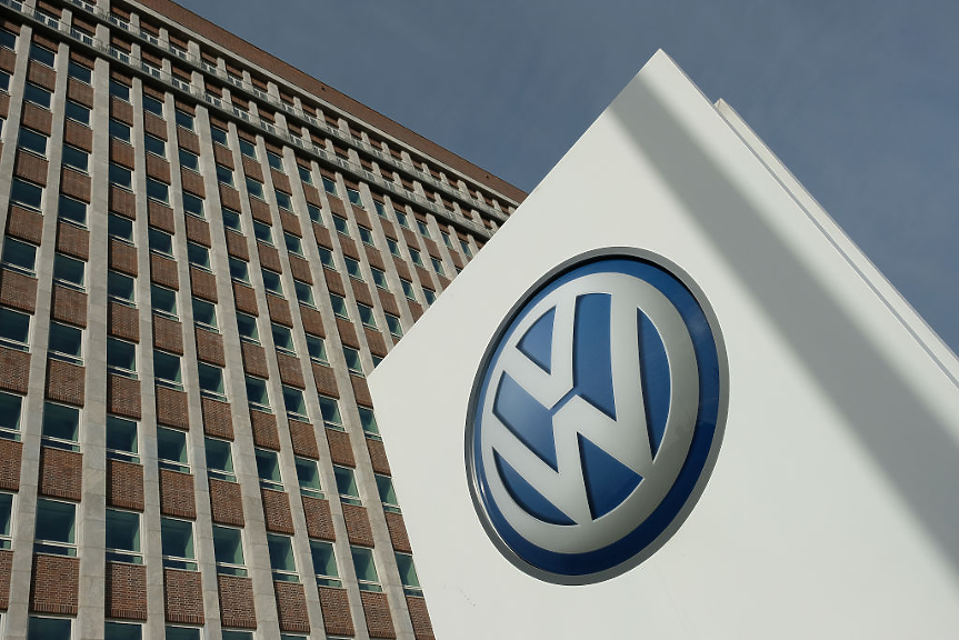 Volkswagen отчете загуба от 5.8 млрд. евро за тримесечие и планира 120 000 съкращения